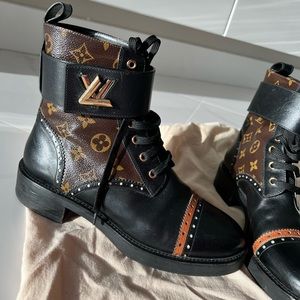 Louis Vuitton Authentic boots